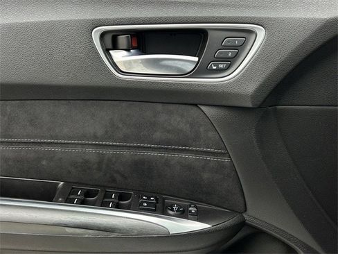 Used 2018 Acura TLX 3.5L Tech & A-Spec Pkgs image 24