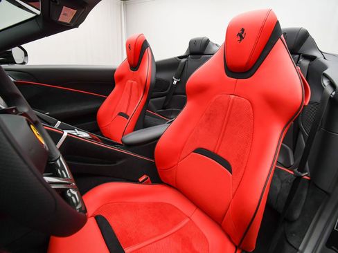 Certified 2025 Ferrari Roma Spider image 58