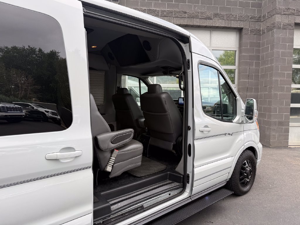 Used 2021 Ford Transit 250 Medium Roof AWD image 32