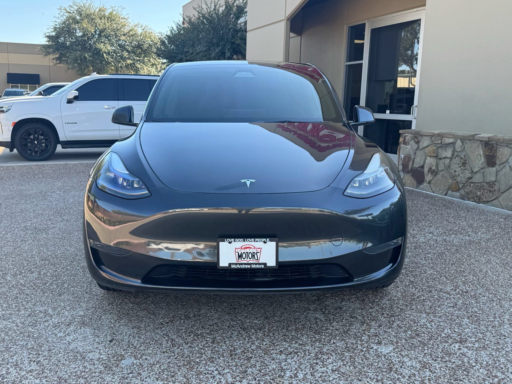 Used 2024 Tesla Model Y Long Range AWD/4WD image 4