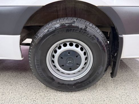 Used 2020 Mercedes-Benz Sprinter 2500 image 22