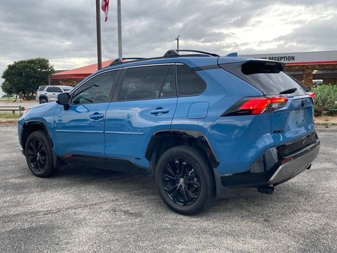 Used 2024 Toyota RAV4 SE AWD/4WD image 7