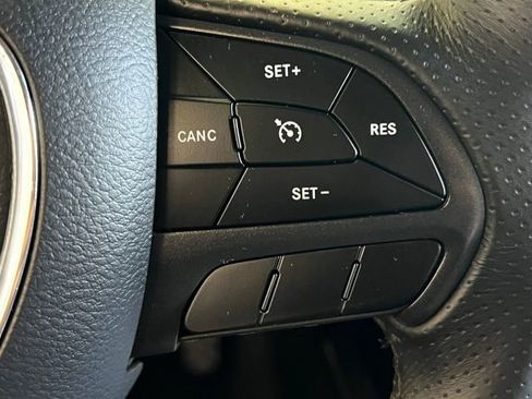 Certified 2018 Dodge Challenger R/T Scat Pack w/ Dynamics Package RWD image 23