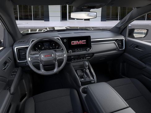 New 2026 GMC Canyon Elevation w/ LPO, Black Badging Package RWD image 15
