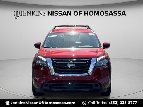 Certified 2023 Nissan Pathfinder SV FWD image 14