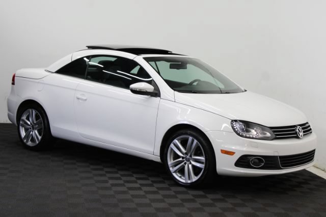 Used 2013 Volkswagen Eos Executive FWD image 3