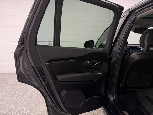 Used 2017 Volvo XC90 T6 Momentum AWD/4WD image 43