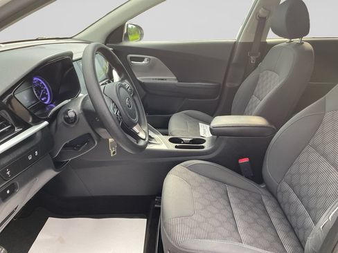 Used 2020 Kia Niro LX FWD image 21