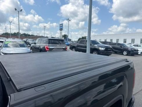 Used 2018 GMC Sierra 1500 Denali AWD/4WD image 12