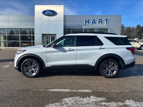 Used 2026 Ford Explorer Active w/ Active Comfort Package AWD/4WD image 6