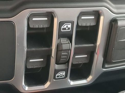 Used 2023 Jeep Gladiator Sport AWD/4WD image 23