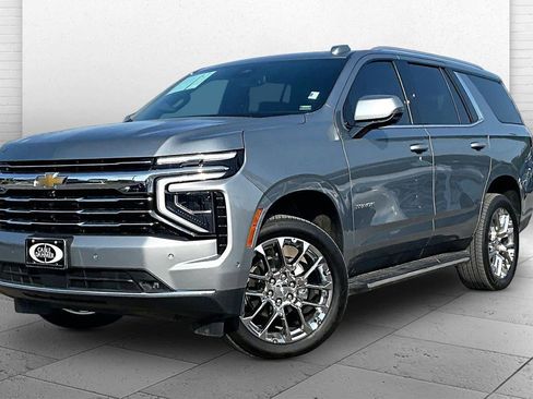 Used 2026 Chevrolet Tahoe LT w/ Comfort Package AWD/4WD image 10