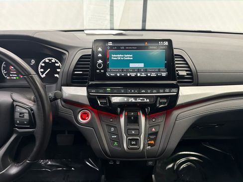 Used 2025 Honda Odyssey Sport-L image 32