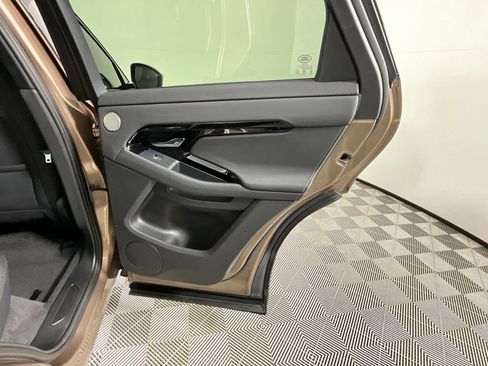 Used 2024 Land Rover Range Rover Evoque Dynamic SE image 24