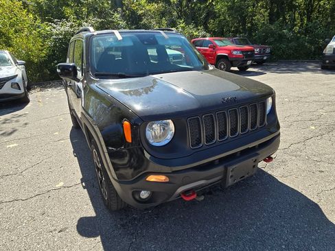 Used 2023 Jeep Renegade Trailhawk AWD/4WD image 11