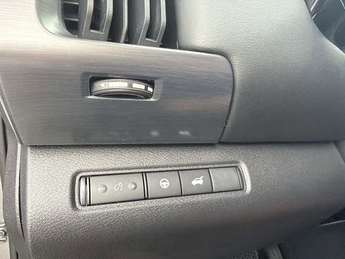 New 2026 Nissan Pathfinder SL image 28