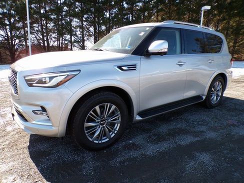 Used 2021 INFINITI QX80 Luxe image 1