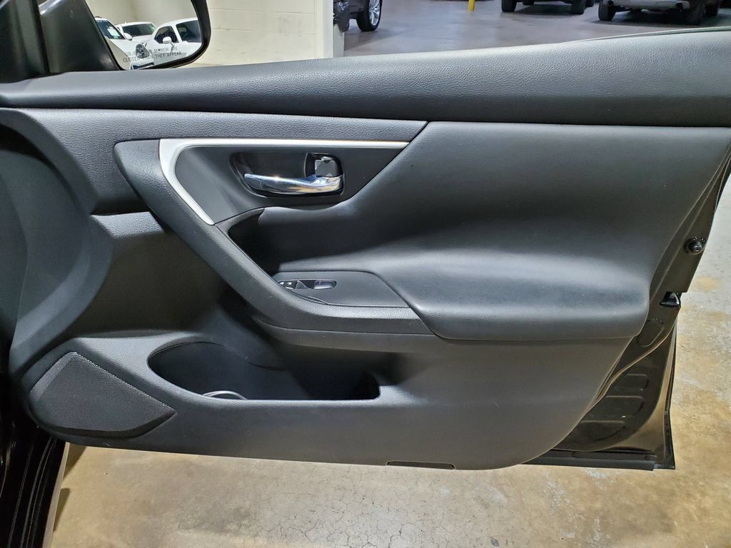Used 2018 Nissan Altima 2.5 S w/ S Convenience Package FWD image 16