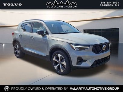 New 2026 Volvo XC40 B4 Plus w/ Protection Package Premier