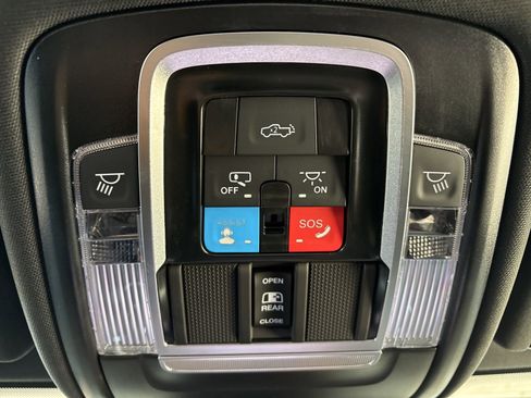 New 2026 RAM 3500 Laramie AWD/4WD image 23