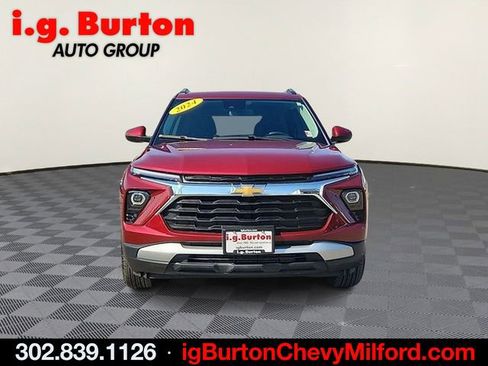 Certified 2024 Chevrolet TrailBlazer LT w/ LT Cold Weather Package FWD image 2