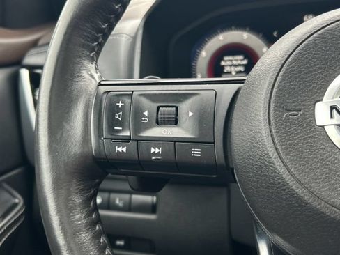 Used 2021 Nissan Rogue Platinum AWD/4WD image 41