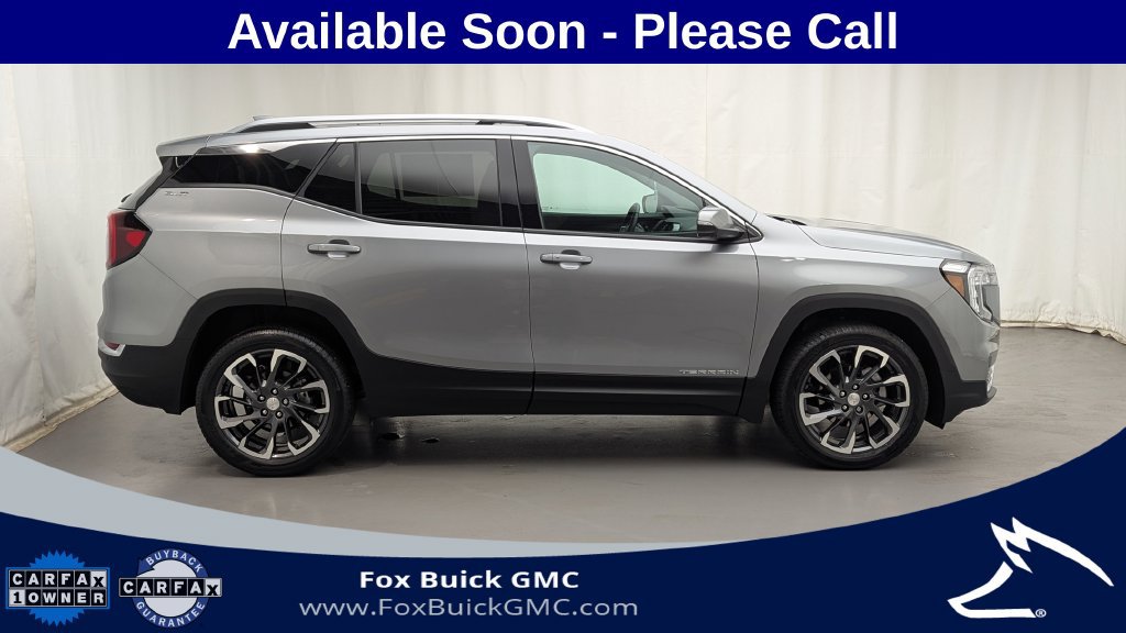 Used 2024 GMC Terrain SLT w/ Infotainment Package II AWD/4WD image 4