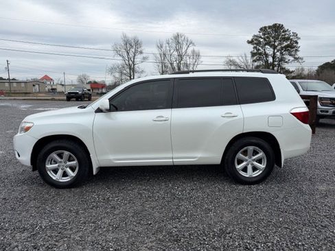 Used 2009 Toyota Highlander 2WD image 2