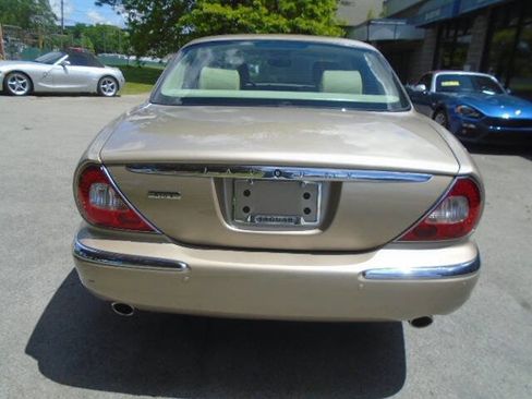 Used 2005 Jaguar XJ8 RWD image 5