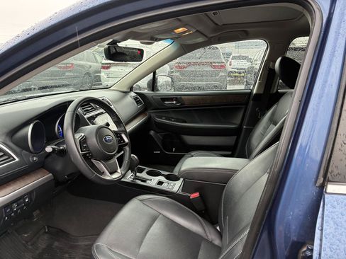 Used 2019 Subaru Outback 2.5i Limited AWD/4WD image 19