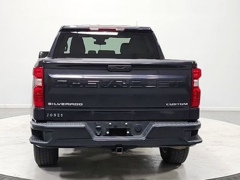 Used 2022 Chevrolet Silverado 1500 Custom image 6