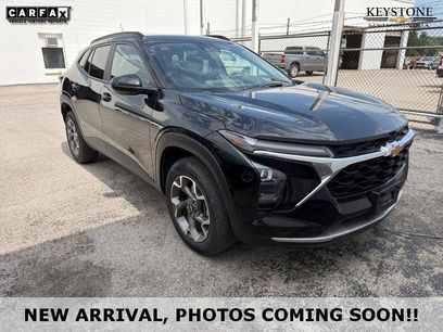 Used 2025 Chevrolet Trax LT