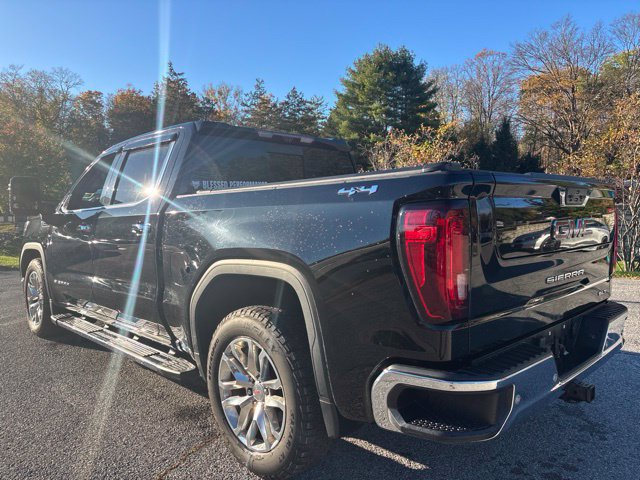 Used 2022 GMC Sierra 1500 SLT w/ SLT Premium Plus Package AWD/4WD image 4