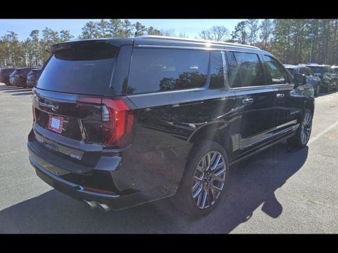 Used 2025 GMC Yukon XL Denali Ultimate image 6