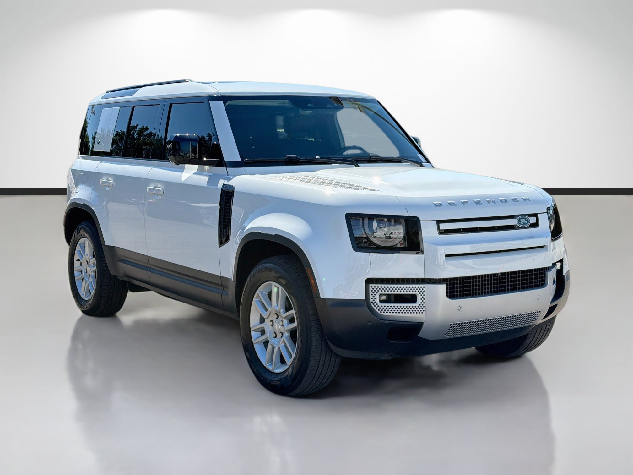 Used 2024 Land Rover Defender 110 S AWD/4WD image 7