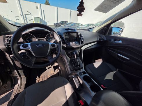 Used 2016 Ford Escape SE w/ Equipment Group 201A image 12