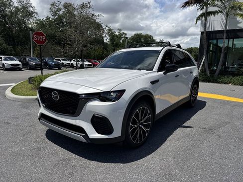 Certified 2025 MAZDA CX-70 Plug-In Hybrid w/ Premium Plus AWD/4WD image 9