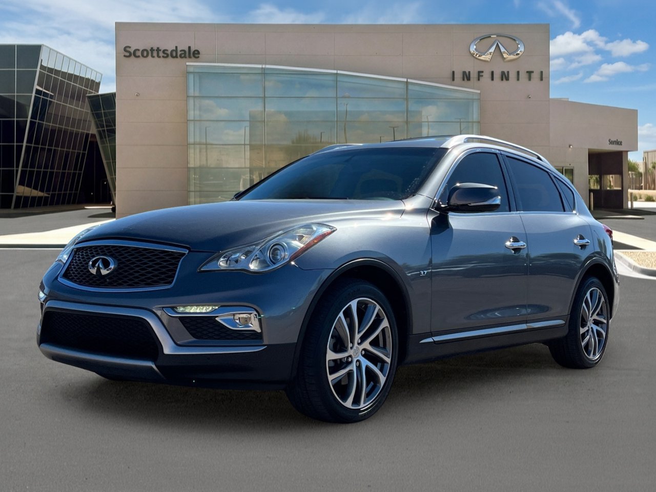 Used 2017 INFINITI QX50 2WD w/ Deluxe Touring Package image 2