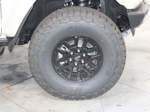 New 2025 Ford Bronco Raptor AWD/4WD image 12