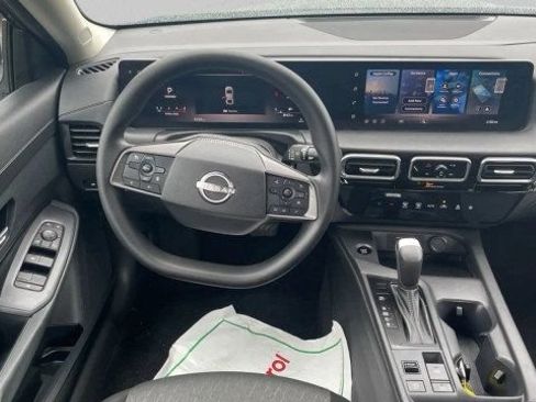 Used 2026 Nissan Sentra SV w/ Floor Mat Package FWD image 16