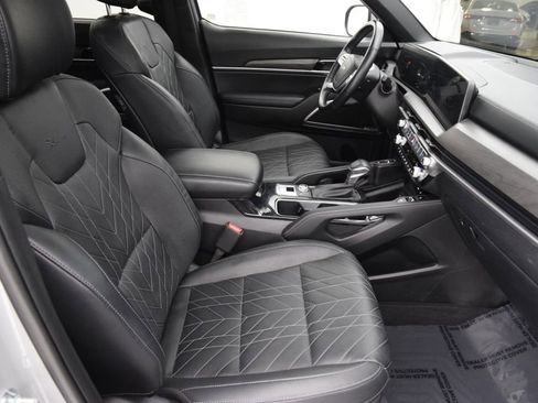 Used 2024 Kia Telluride EX X-Line image 15