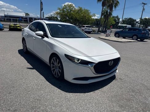 Used 2019 MAZDA MAZDA3 Sedan w/ Premium Package FWD image 4