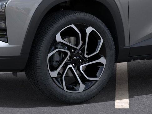 New 2026 Chevrolet Trax RS w/ Sunroof Package image 9