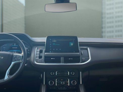 Used 2022 Chevrolet Tahoe Z71 w/ Off-Road Capability Package image 26