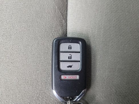 Used 2016 Honda Pilot LX image 32