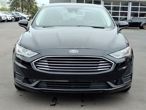Used 2020 Ford Fusion SE FWD image 8