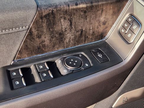 New 2026 Ford F250 Lariat w/ Black Appearance Package image 23