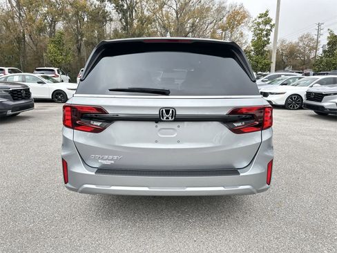 New 2026 Honda Odyssey EX-L image 5