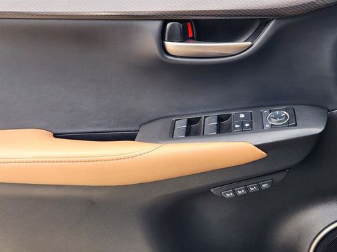 Used 2017 Lexus NX 200t Base image 17