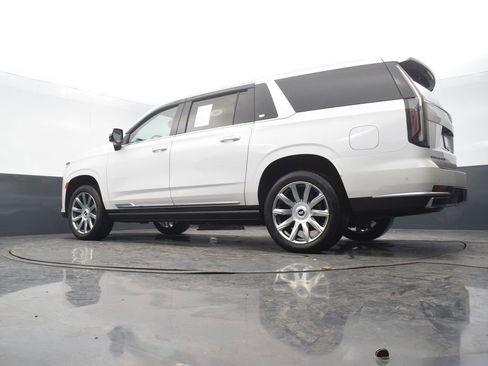 Used 2023 Cadillac Escalade ESV Premium Luxury Platinum w/ Heavy-Duty Trailer Package image 53